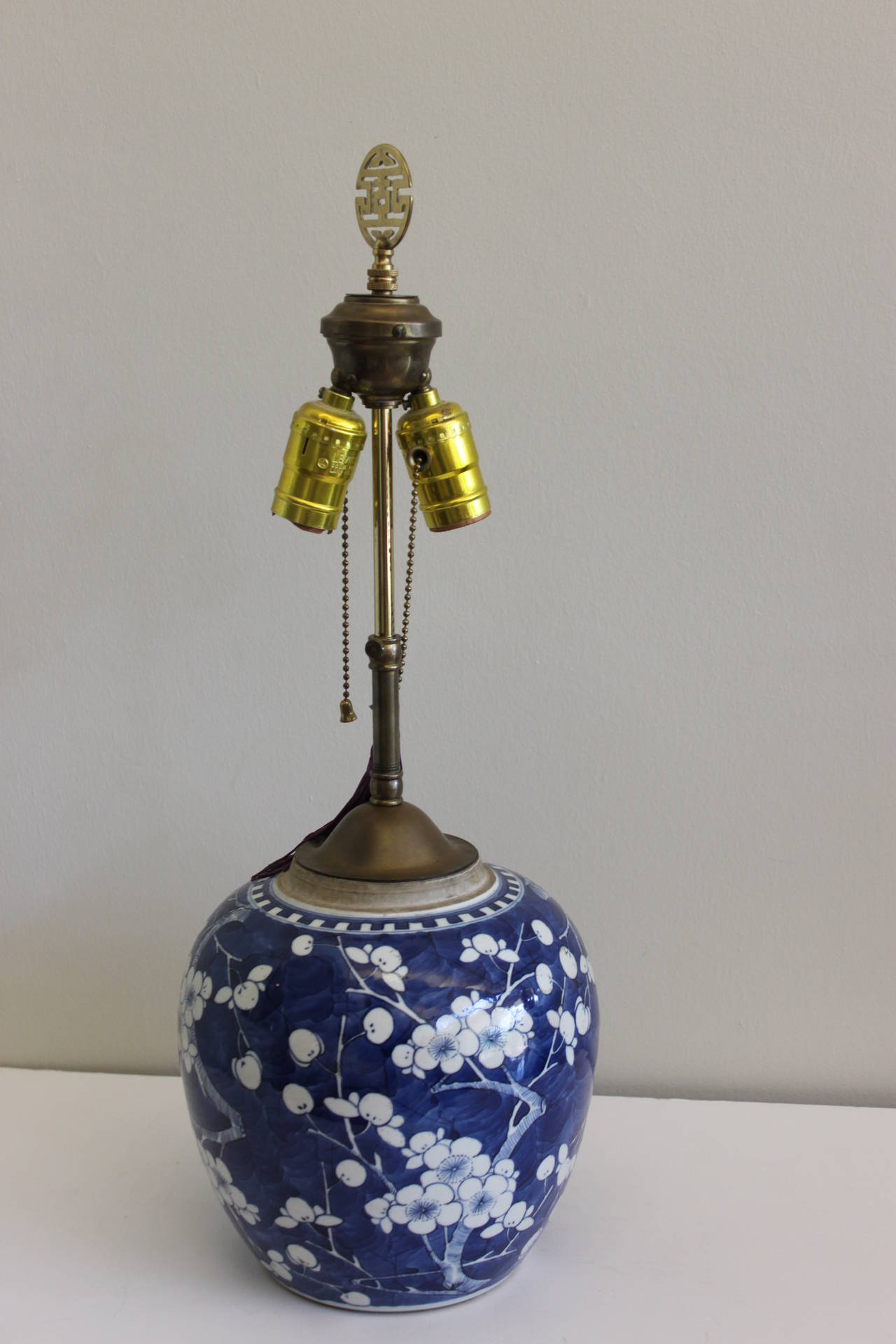blue and white ginger jar lamps photo - 6