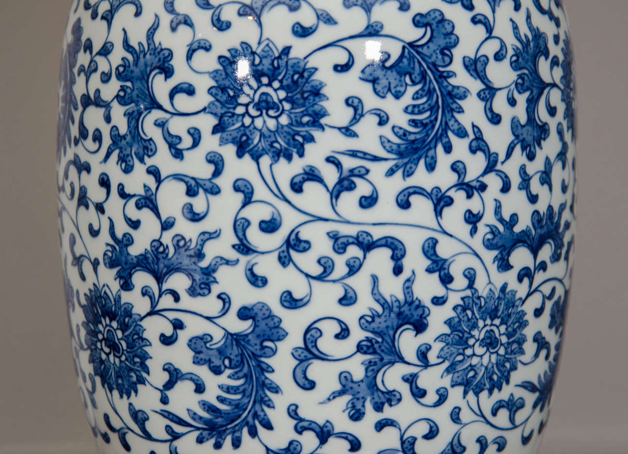 blue and white ginger jar lamps photo - 8