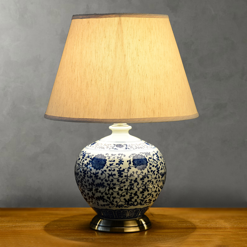 blue and white porcelain lamp photo - 5