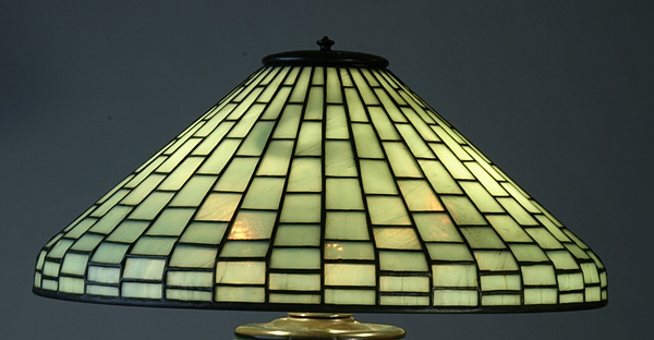 blue tiffany lamp photo - 4