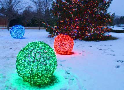 christmas ball lights outdoor photo - 9