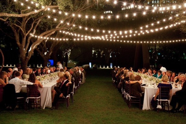 diy outdoor wedding lighting photo - 8