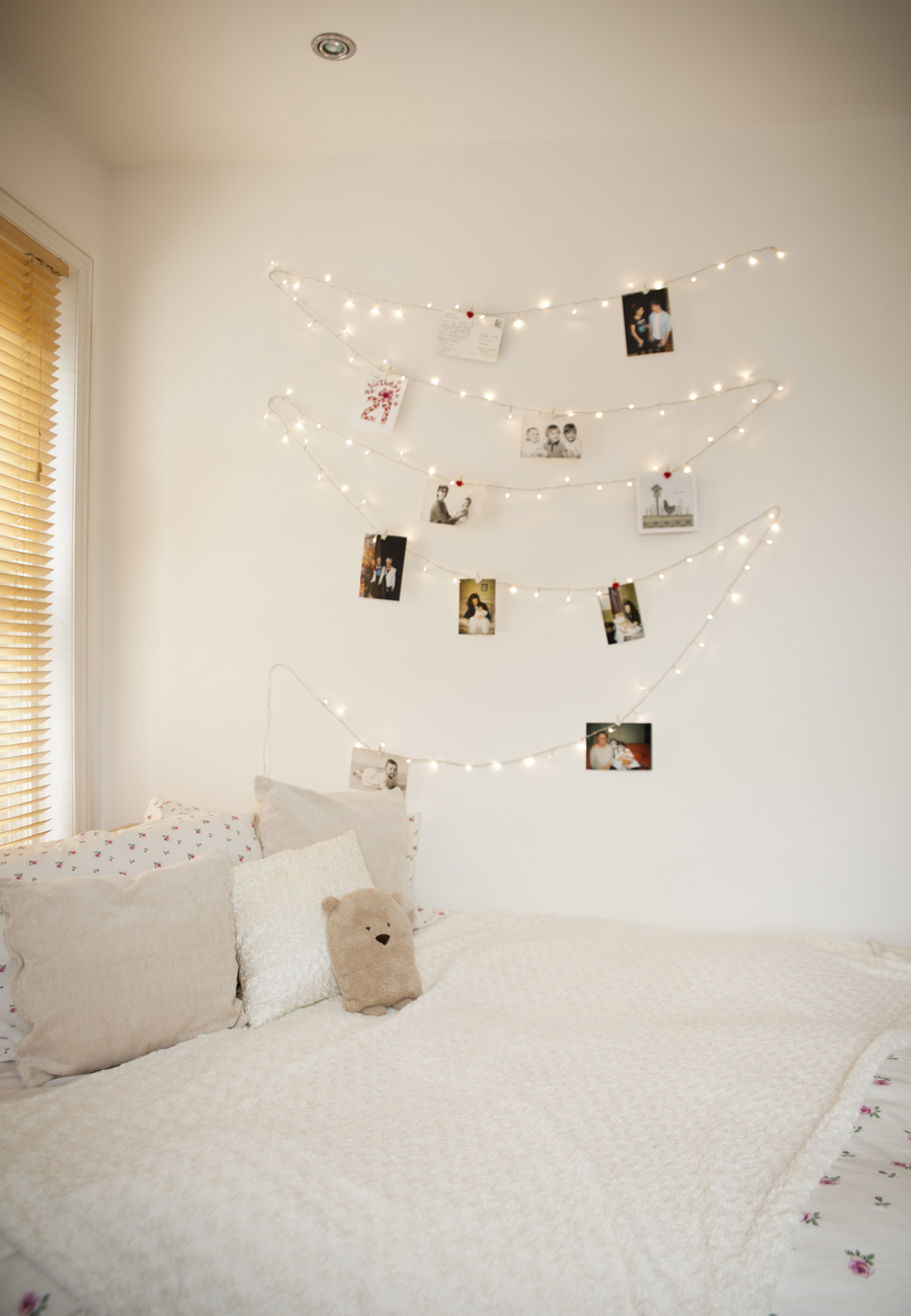 fairy lights on wall photo - 5