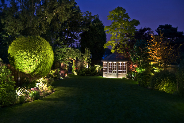 garden outdoor lights photo - 1