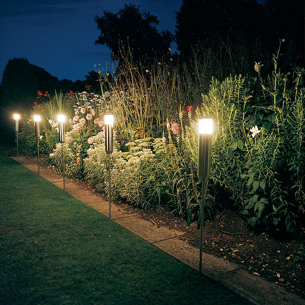 garden outdoor lights photo - 4