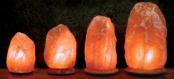 himalayan salt lamp photo - 1