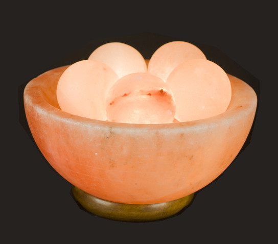 himalayan salt lamp photo - 2