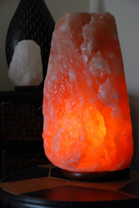 himalayan salt lamp photo - 8