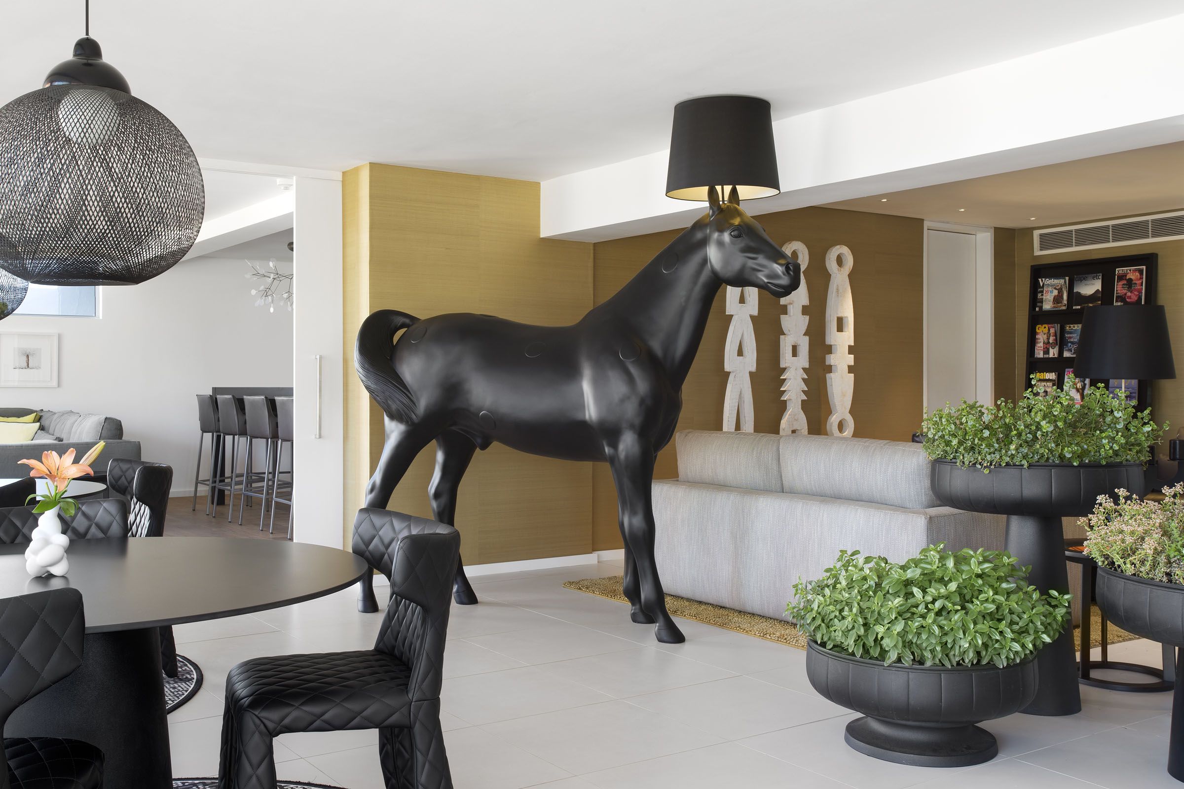 horse table lamp photo - 3