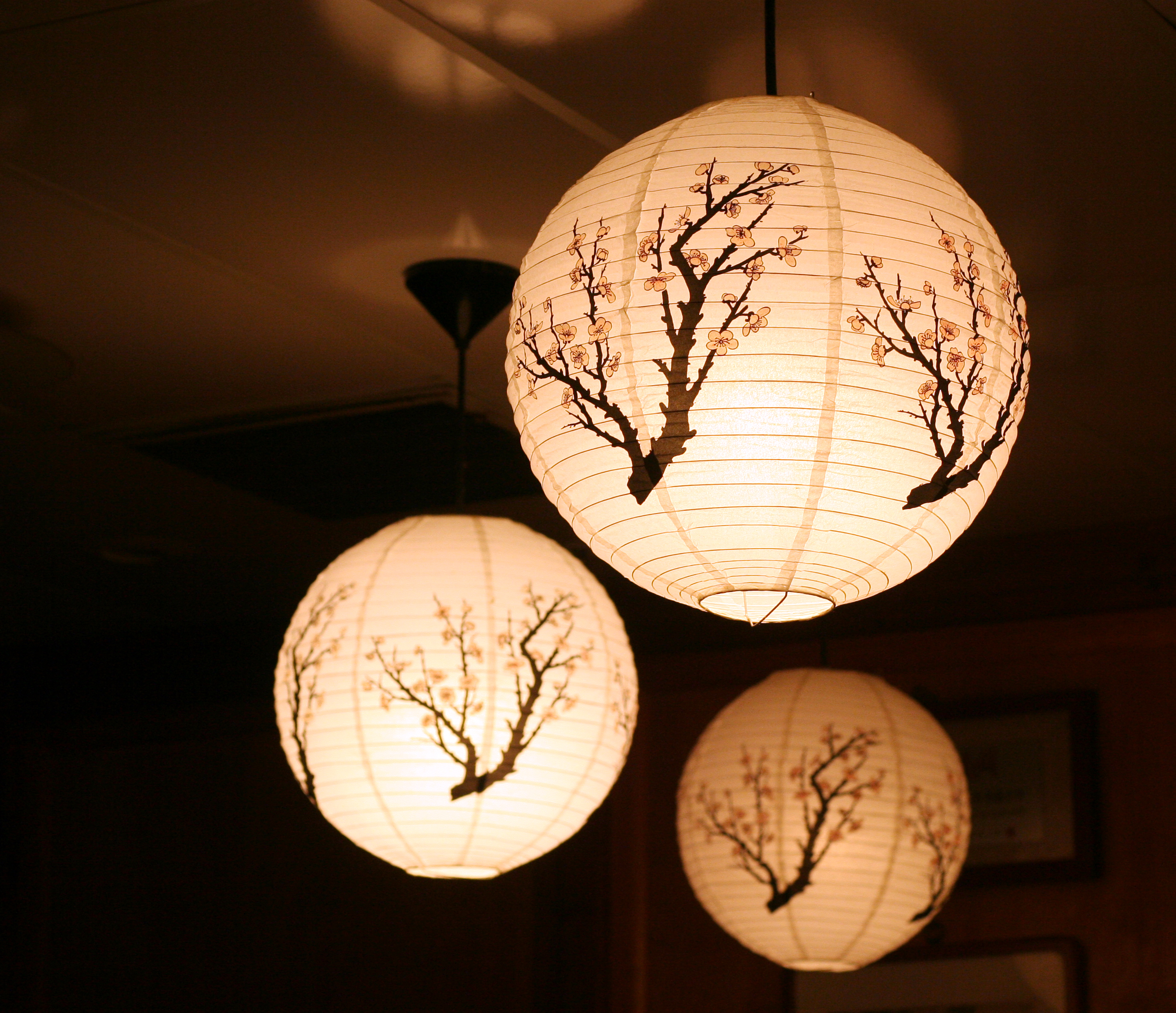 japanese lantern lamp photo - 1