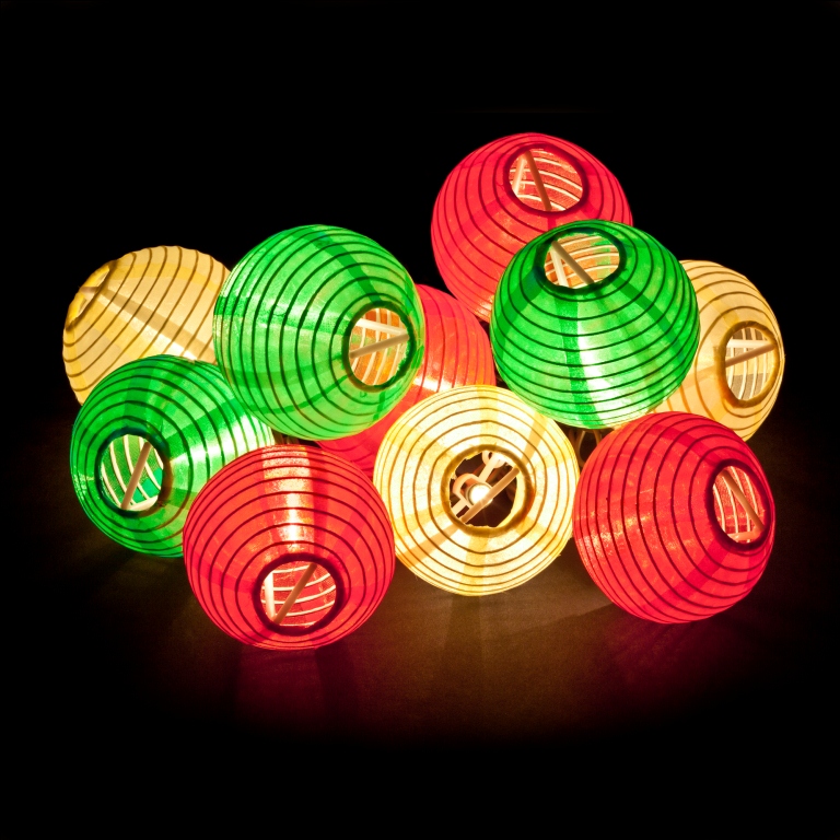 lantern outdoor string lights photo - 10