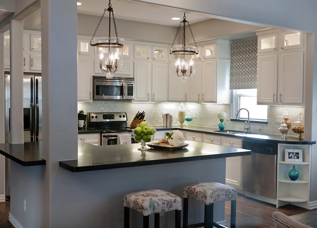 light gray wall for kitchen