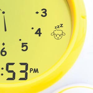 10 adventages of Light up wall clocks - Warisan Lighting