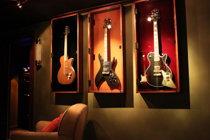 lighted guitar wall mount photo - 2