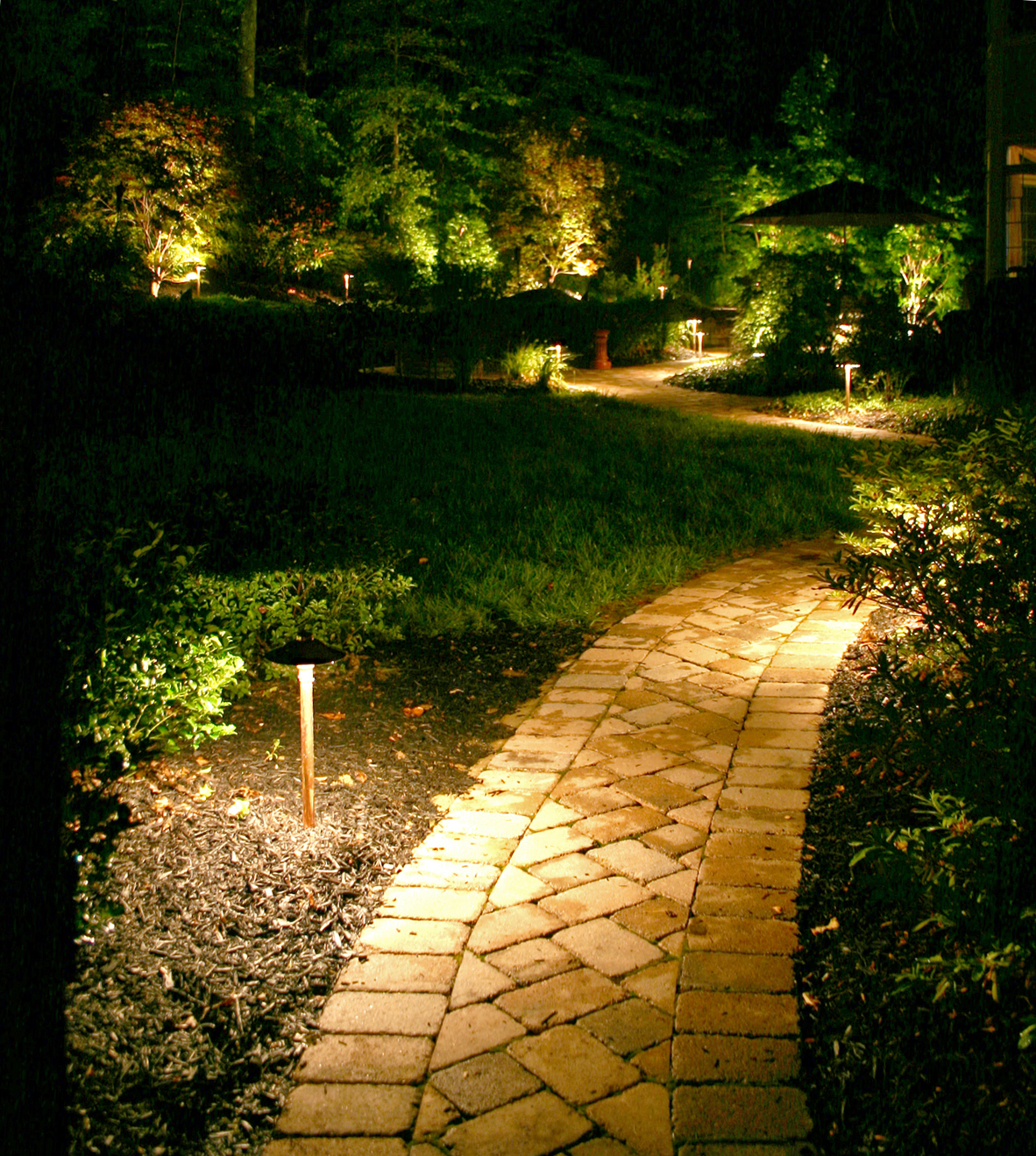 luxury outdoor lighting photo - 9