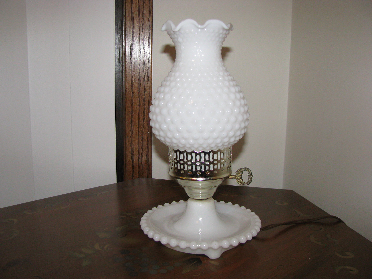 milk glass lamps photo - 2