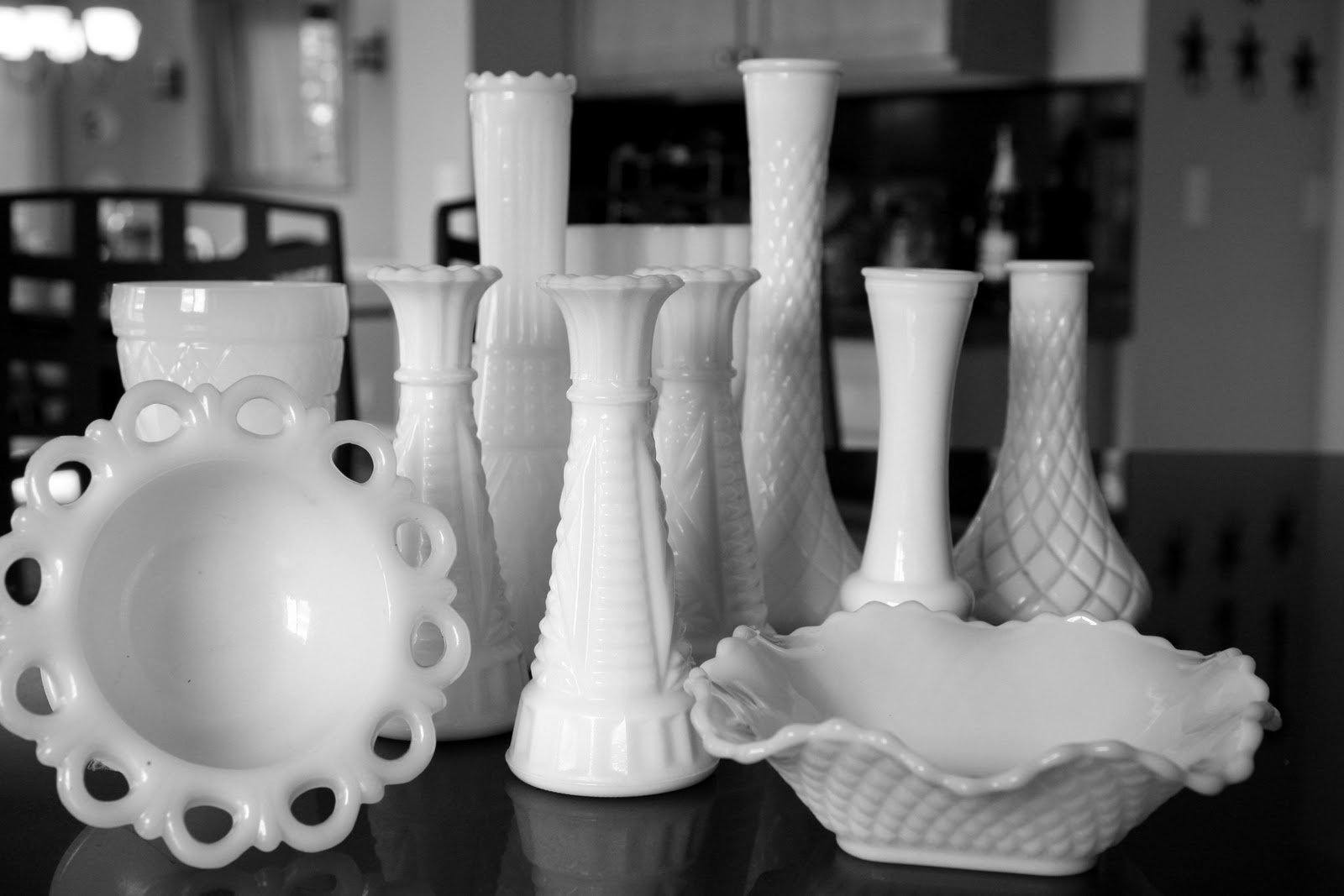 milk glass lamps photo - 5