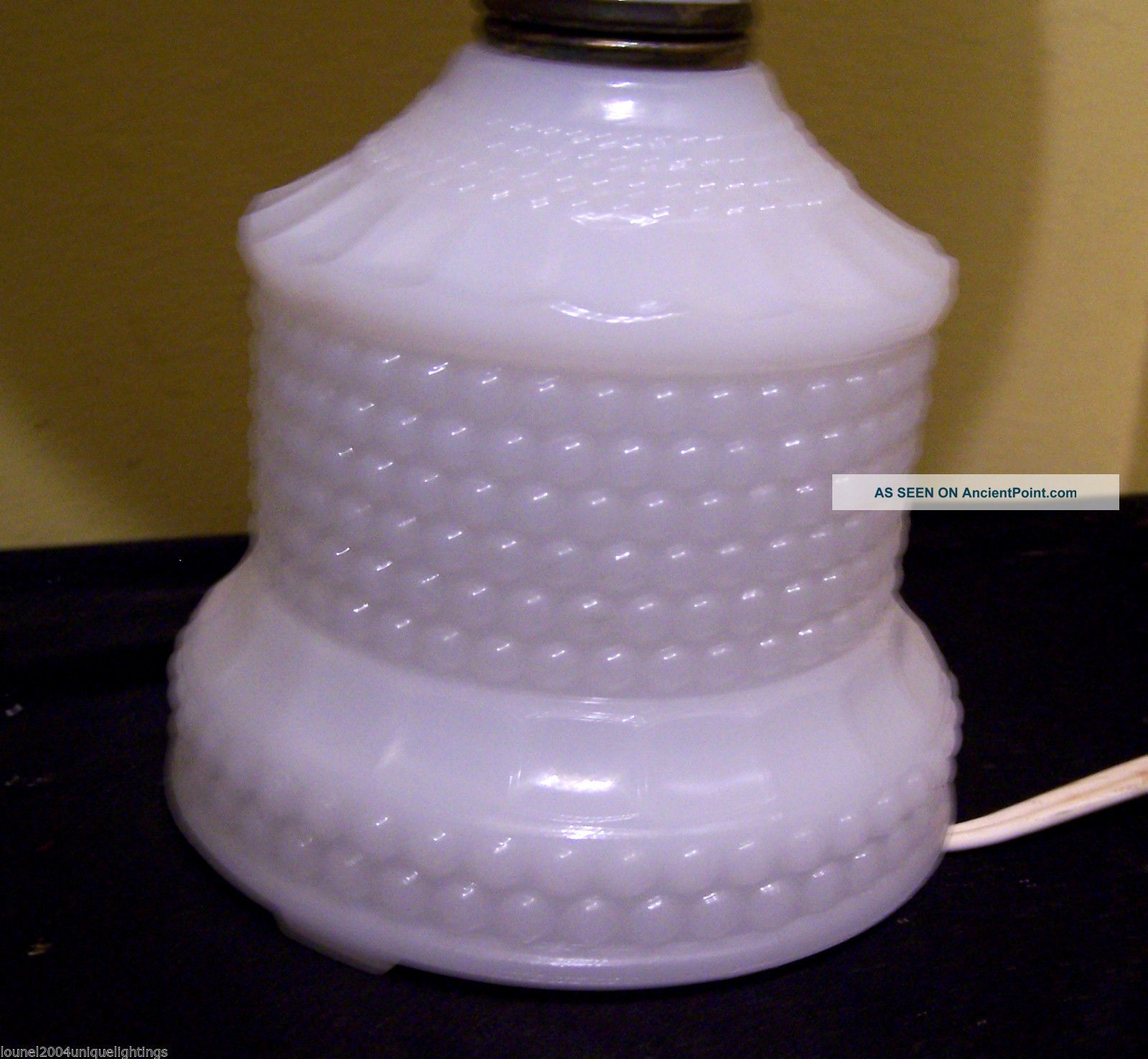 milk glass table lamps photo - 3