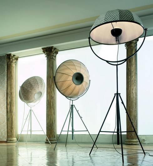 modern tripod floor lamp photo - 2