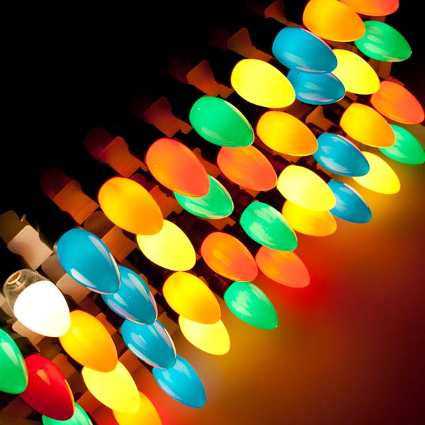 outdoor coloured lights photo - 10