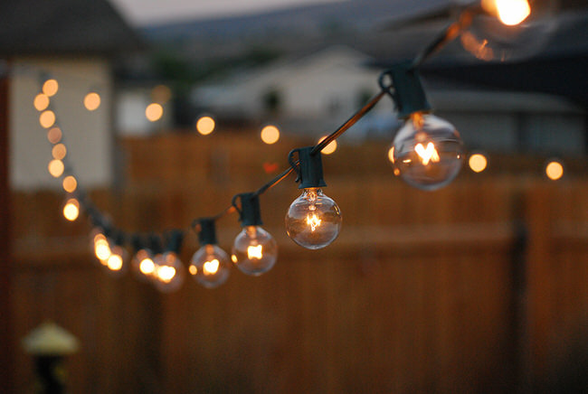 outdoor globe lights photo - 2