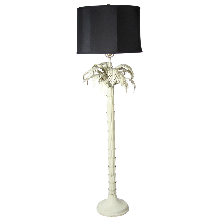 outdoor palm tree lamp photo - 5