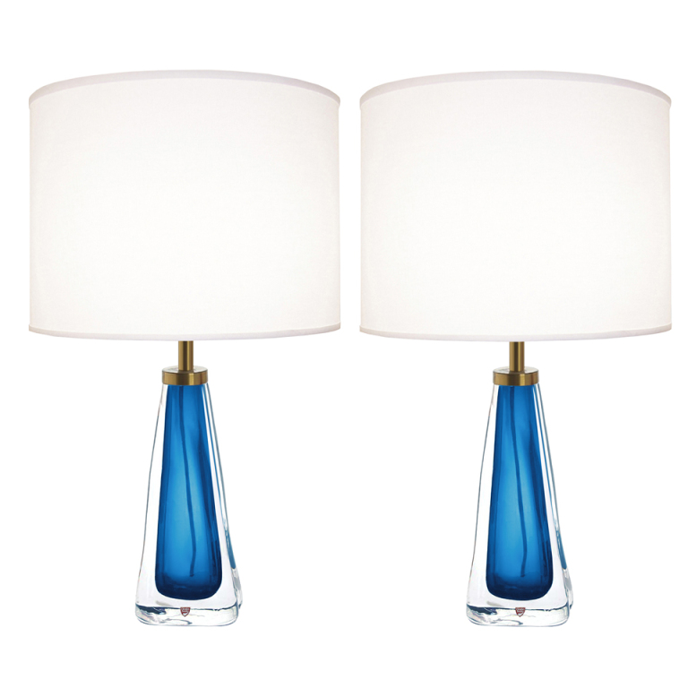 pair of lamps photo - 10