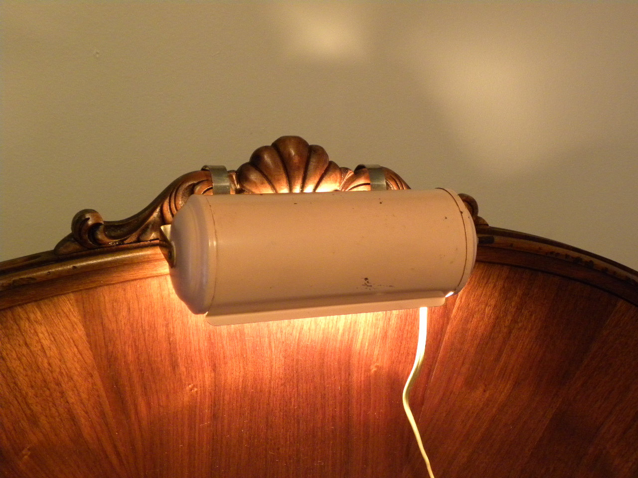 reading lamp bed photo - 4