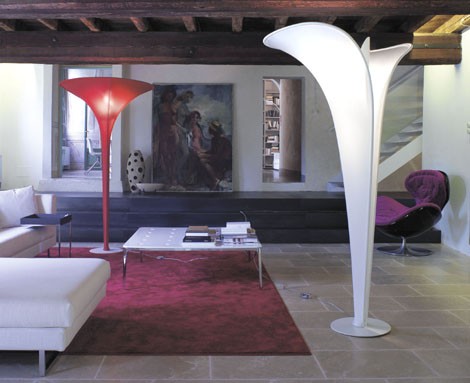 red floor lamps photo - 6