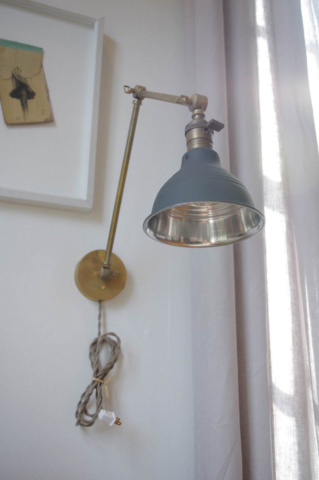 scissor wall lamp photo - 3