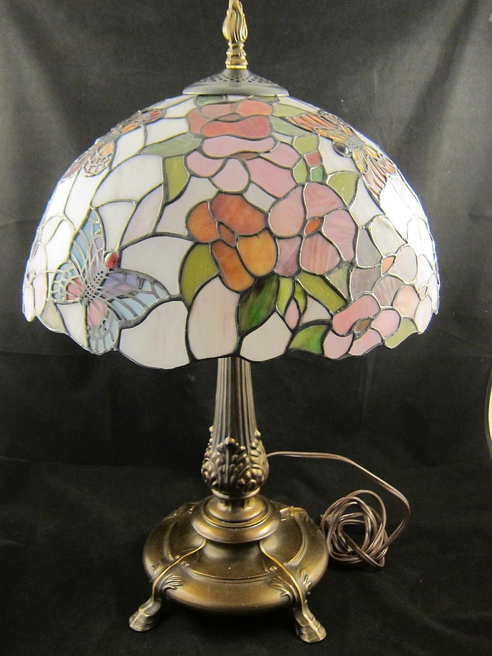 stained glass butterfly lamp photo - 2