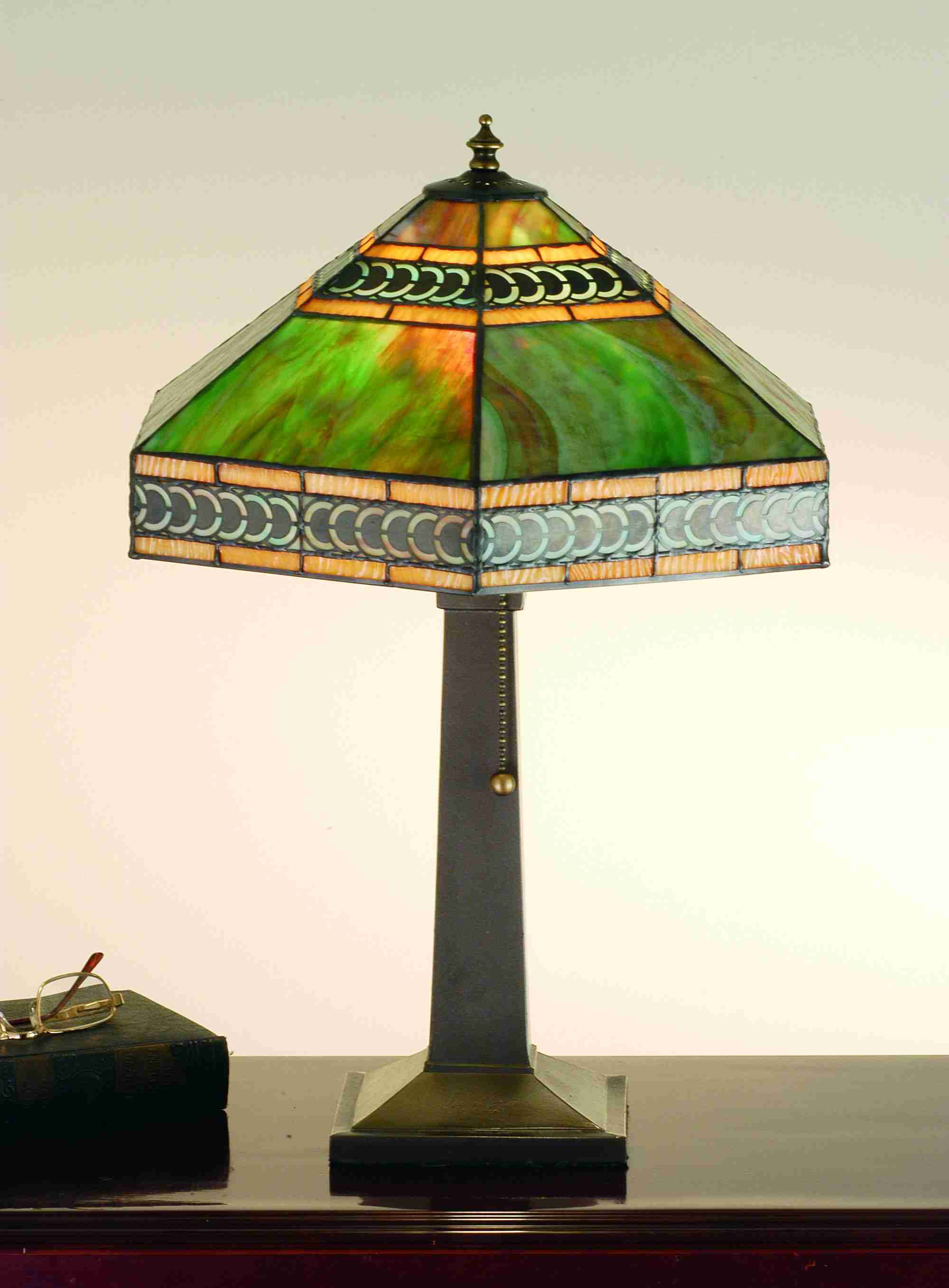 stained glass lamps photo - 10