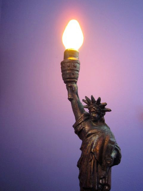 Statue of liberty lamp - The Wonders of Lights | Warisan Lighting