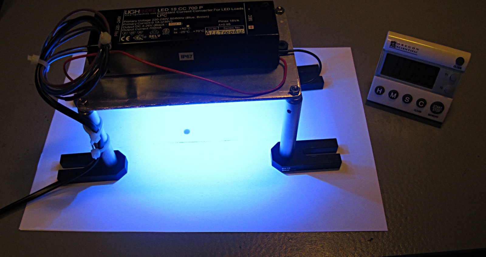 uv lamp photo - 2