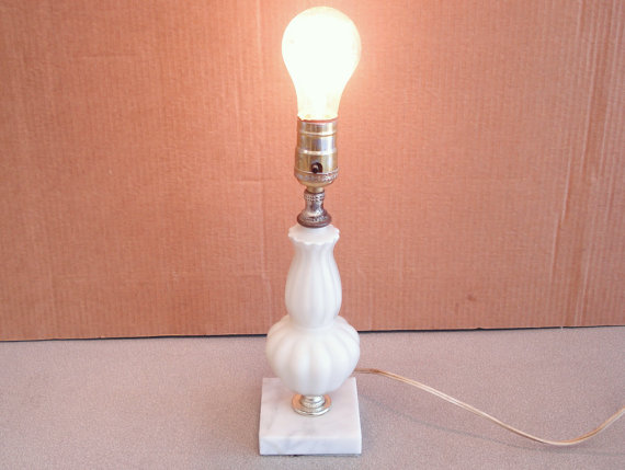 vintage underwriters laboratories portable lamp photo - 10