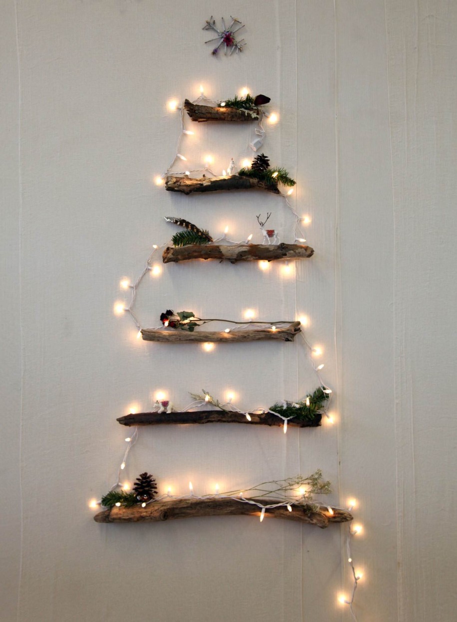 wall christmas tree with lights photo - 10