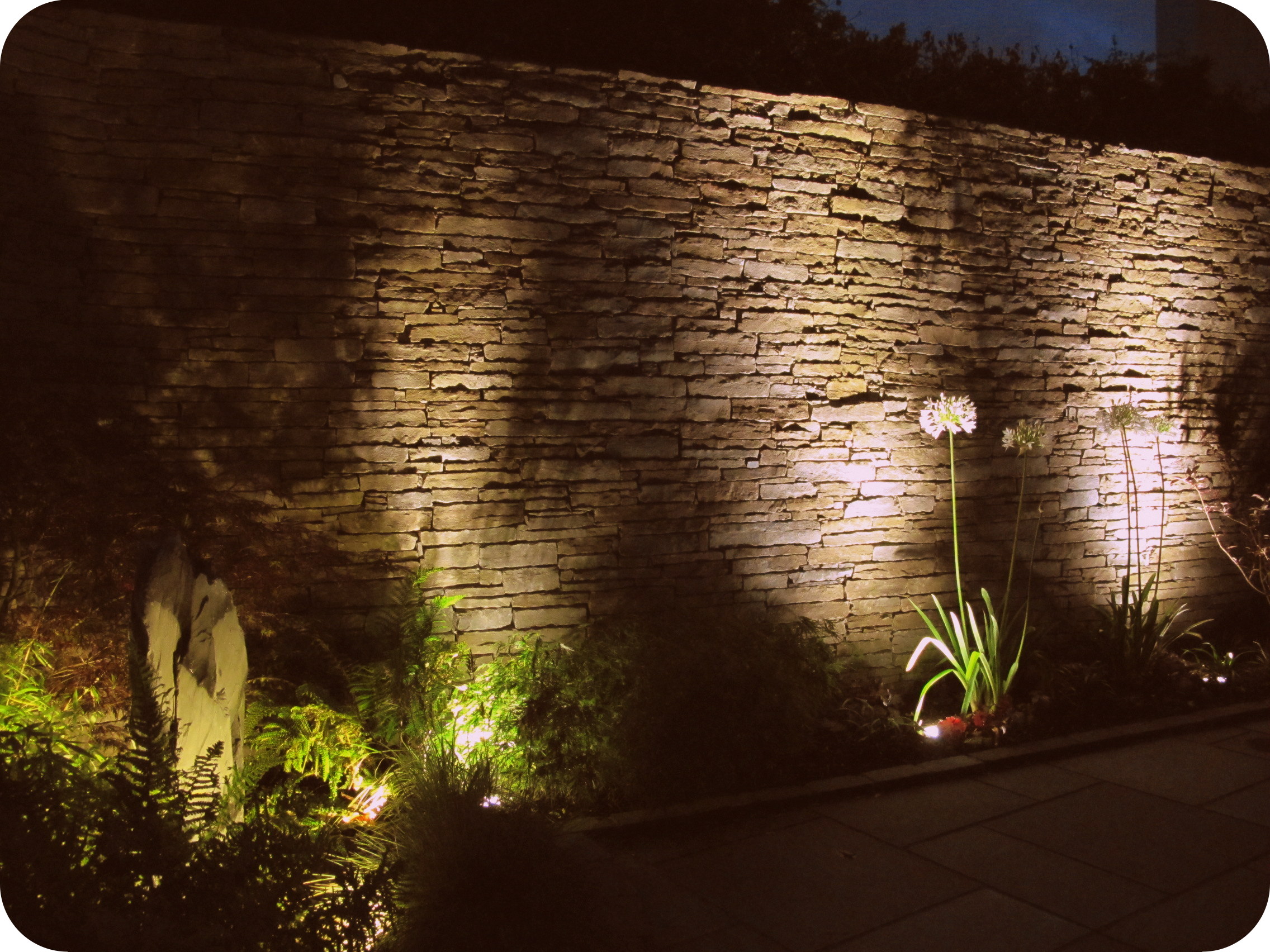 Wall garden lights protected and beautifying expansion to your yard