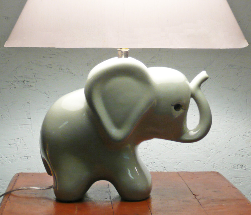 white elephant lamp photo - 7