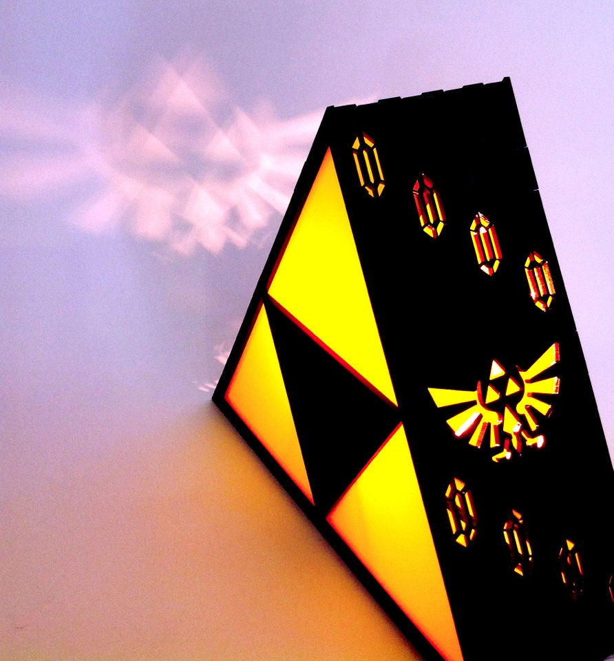 zelda triforce lamp photo - 1